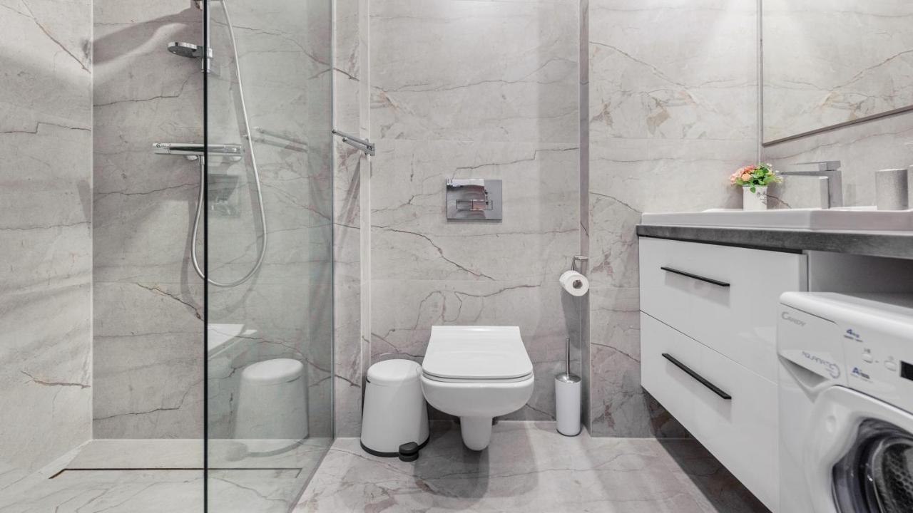 Apartament Blekitna Laguna Z Basenem - Ul Kasprowicza 20A - Holiday City Колобжег Экстерьер фото